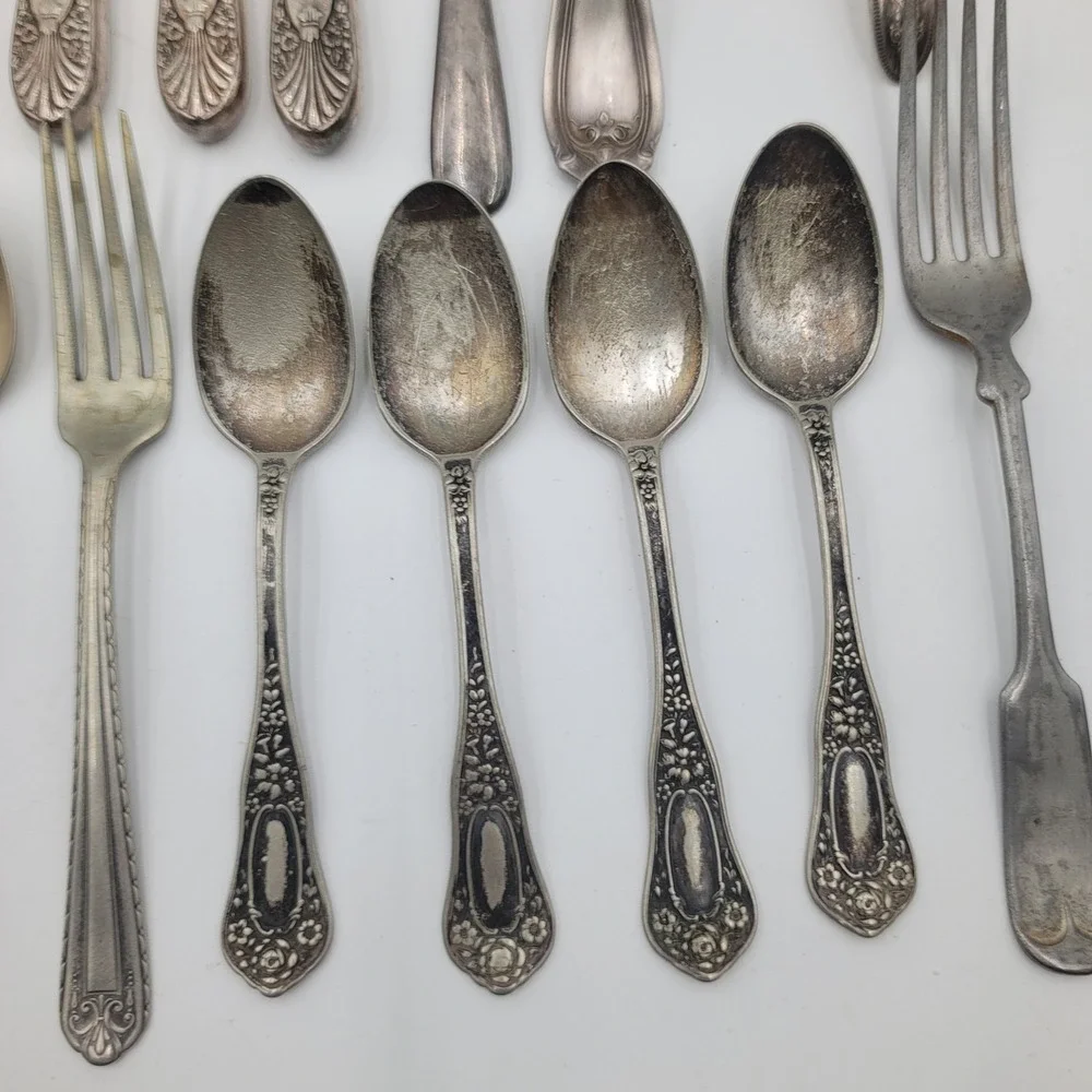 30pc Vintage Mixed Silverplate Flatware Lot Serving Pieces Ladles Ornate Floral